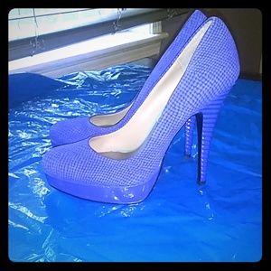 Women's Rachel Roy  size 10M 4 inch pumps!